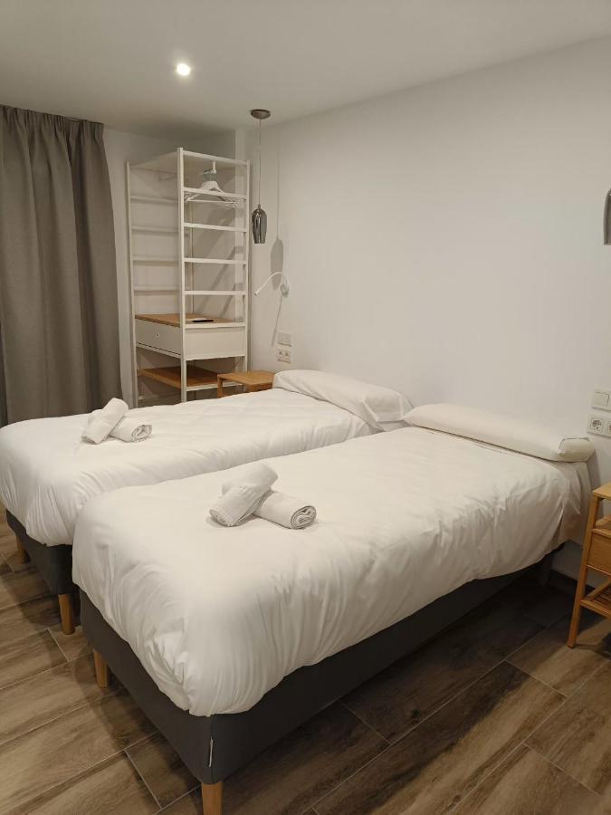 Hostal La Ermita เนร์คา ภายนอก รูปภาพ