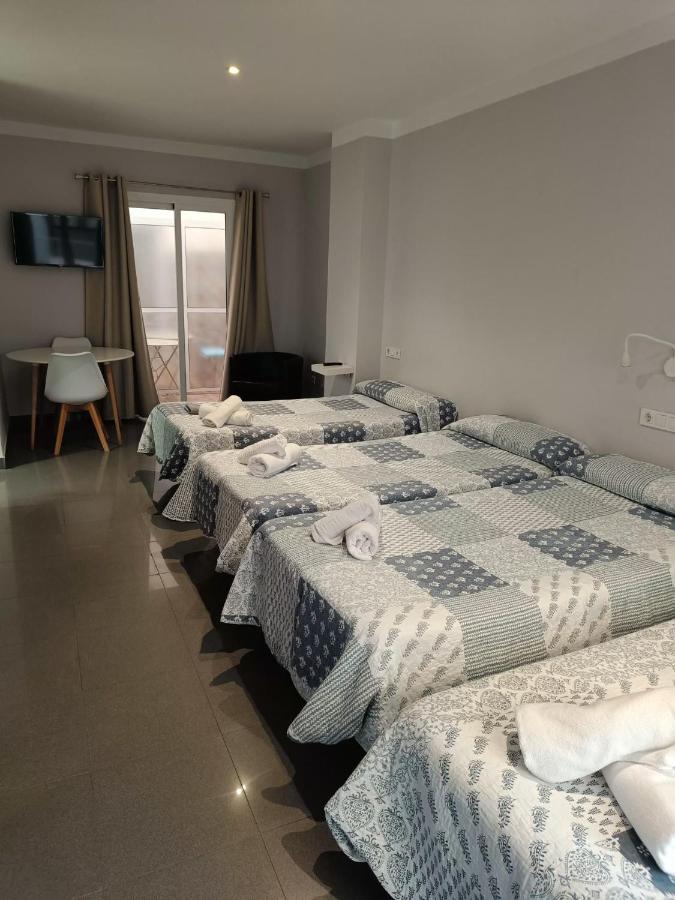 Hostal La Ermita เนร์คา ภายนอก รูปภาพ