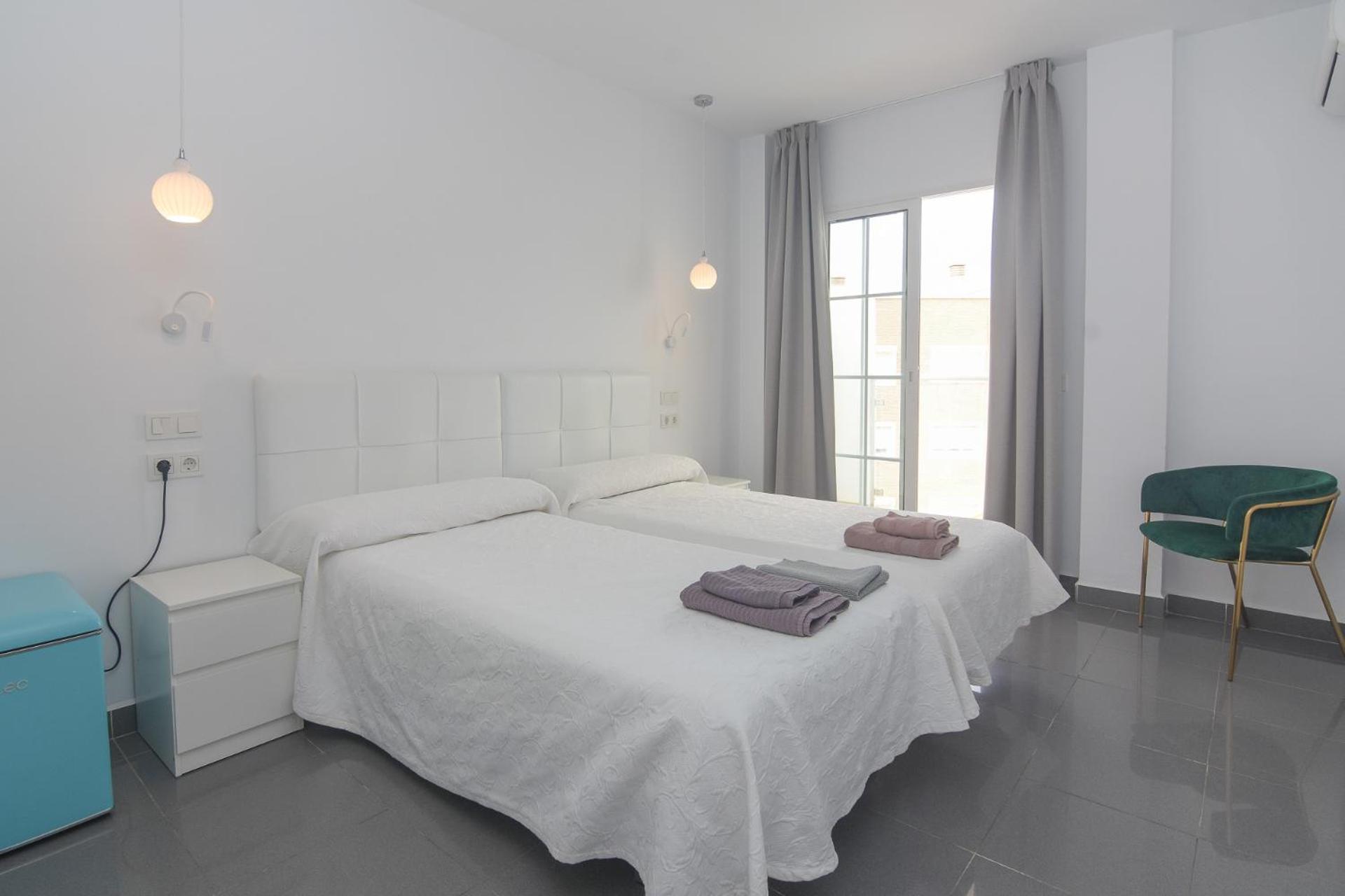 Hostal La Ermita เนร์คา ภายนอก รูปภาพ