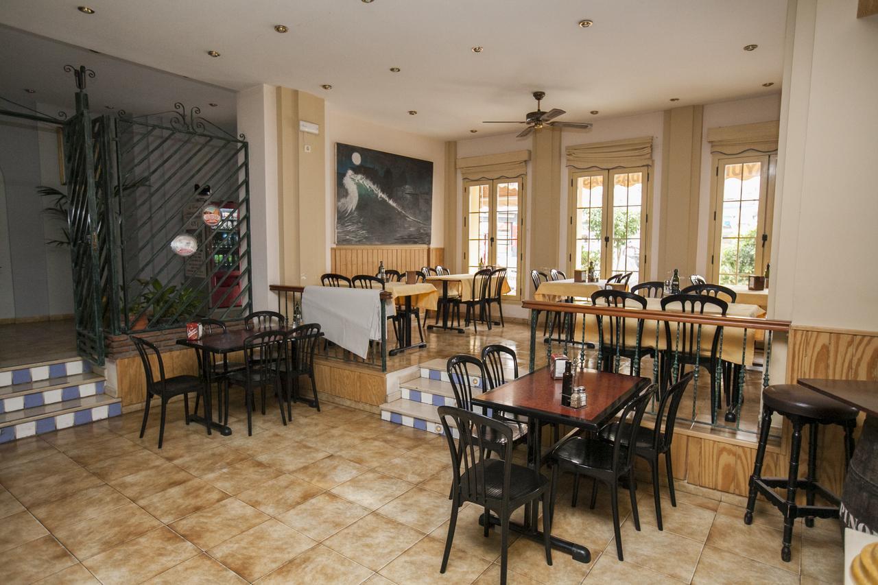 Hostal La Ermita เนร์คา ภายนอก รูปภาพ