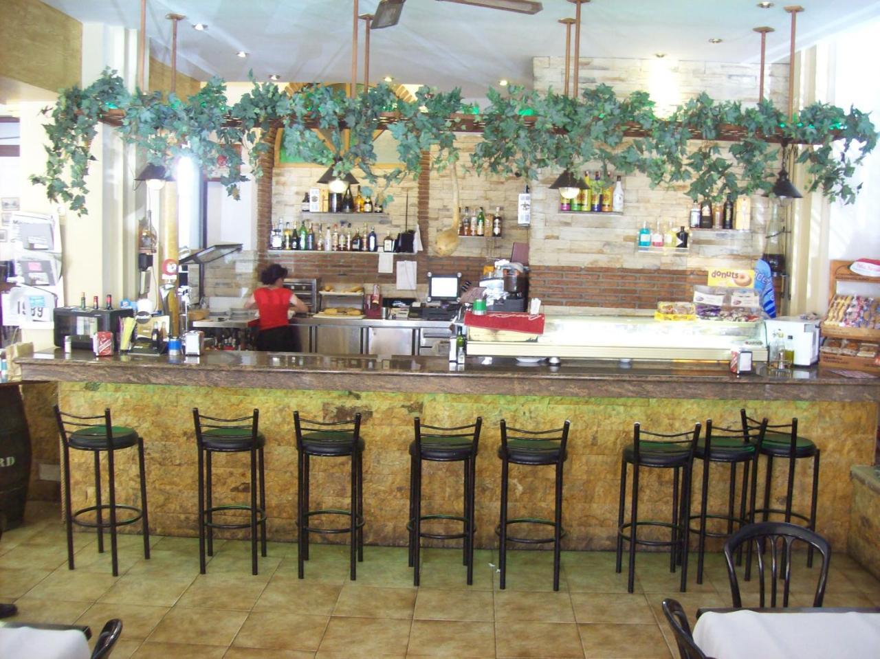 Hostal La Ermita เนร์คา ภายนอก รูปภาพ
